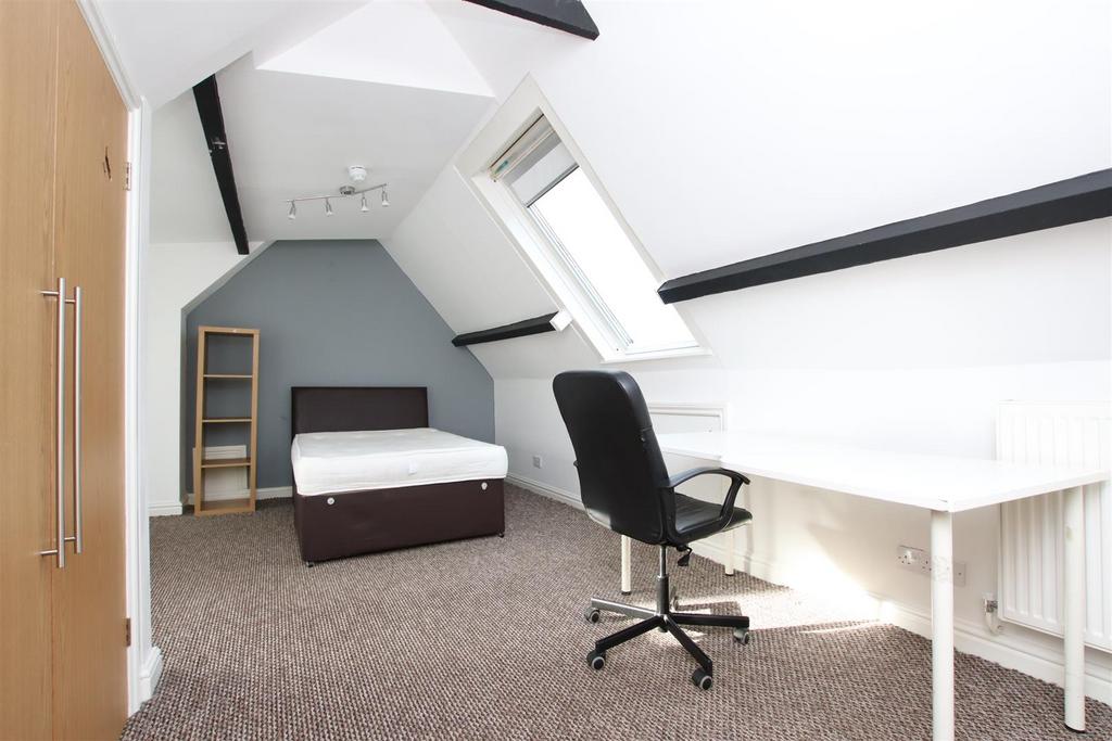 Bedroom.JPG