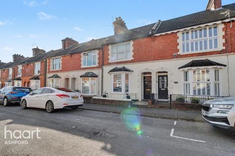 3 bedroom terraced house for sale, Sussex Avenue, Ashford