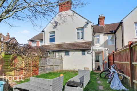 3 bedroom terraced house for sale, Sussex Avenue, Ashford