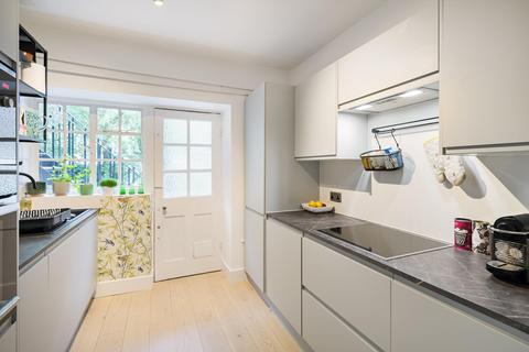 2 bedroom flat to rent, Richmond Hill Court, Richmond and garage space 5, London TW10