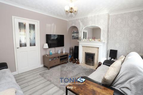 3 bedroom terraced house for sale, Highfield Crescent, Halesowen B63