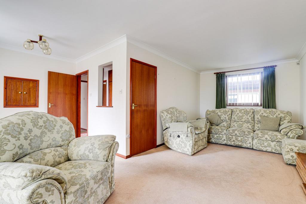 House in Gedling, Redhill - More