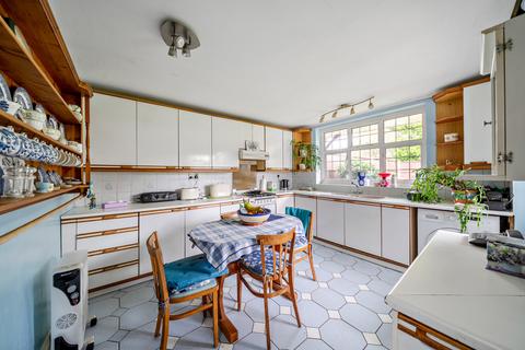 3 bedroom detached house for sale, Pembroke Road, Ruislip