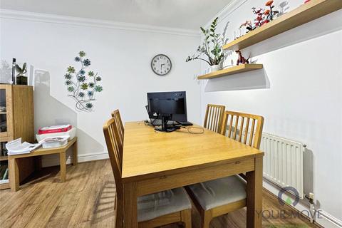 2 bedroom flat for sale, Gainsborough Court, Bromley BR2