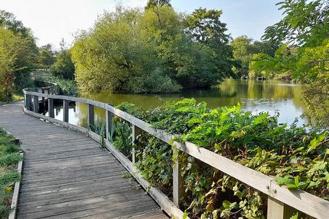 2 bedroom apartment for sale, Bicknell Way, London SW17