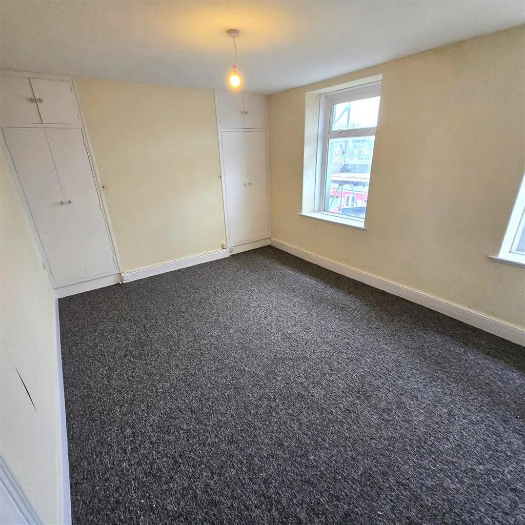 Bedroom5.jpg