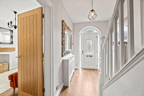 3 bedroom semi-detached house for sale, East View, Grappenhall, WA4