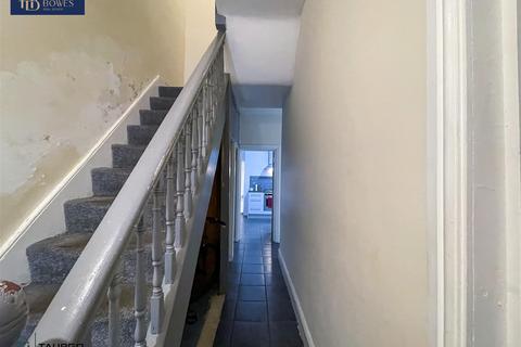 4 bedroom terraced house for sale, Pugsley Street, Newport NP20