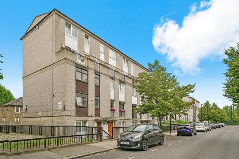 3 bedroom block of apartments to rent, London, E14