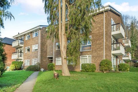 undefined, Dean Court, Godalming GU7