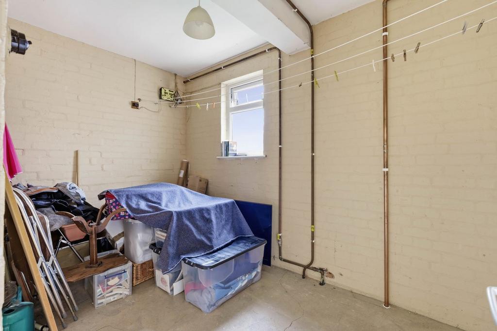 Airing & Storage Room