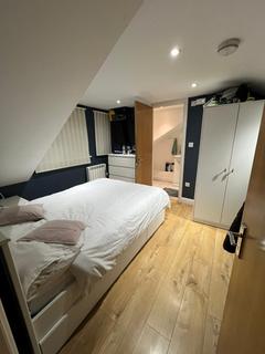 undefined, Lind Road, Sutton, SM1