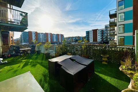 2 bedroom apartment to rent, Argentia Place, Bristol, BS20