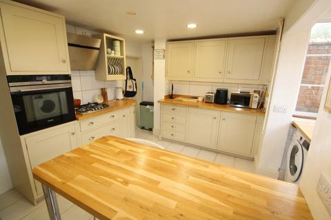 2 bedroom cottage for sale, Church Street, Lutterworth LE17