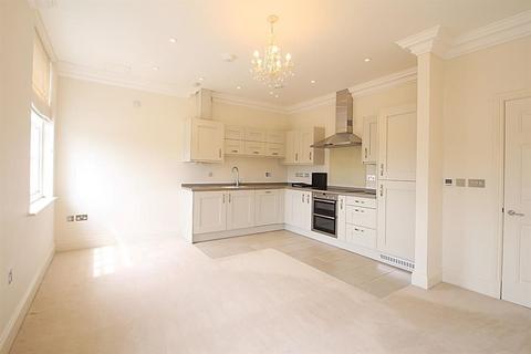 2 bedroom apartment to rent, London N11