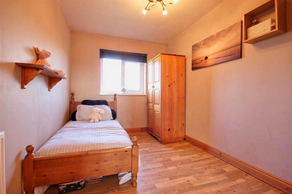 Bedroom 4 (rear)
