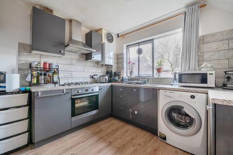 undefined, Fleetwood Close, London