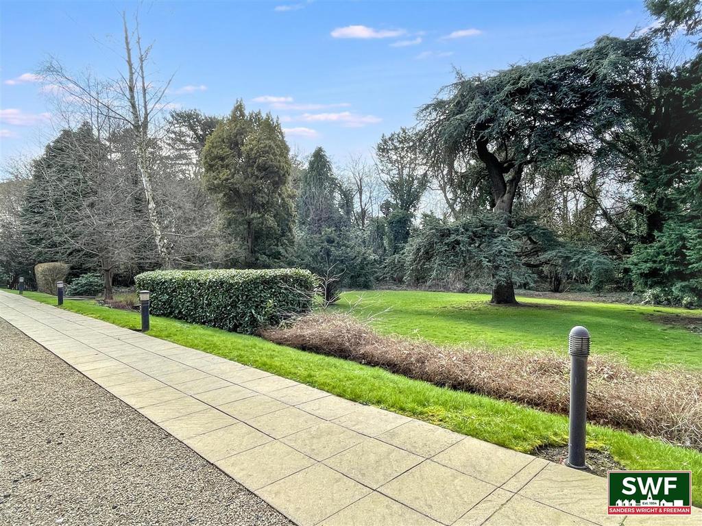 Grounds1.jpg