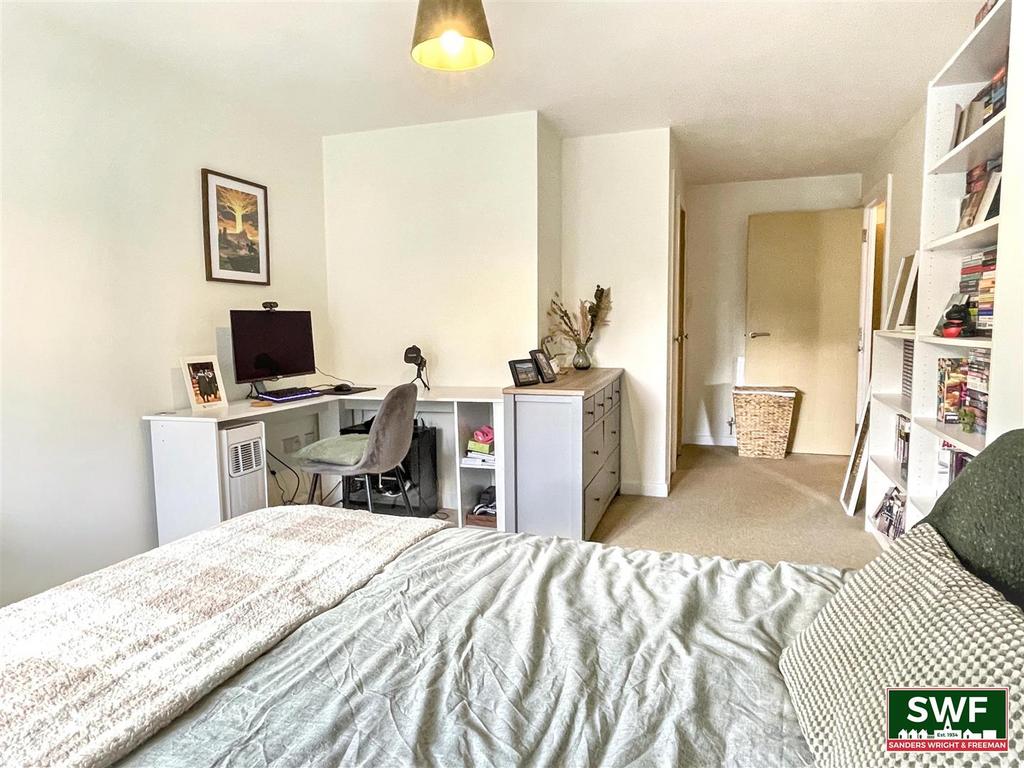 Bedroom6.jpg