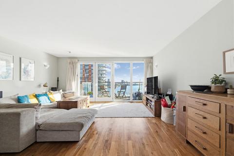 New Providence Wharf, 1 Fairmont Avenue, London, E14