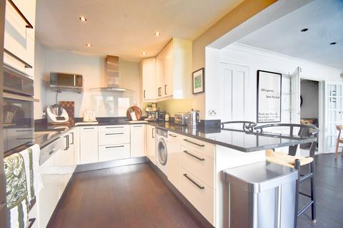 undefined, Regency Gardens, Walton-on-Thames, KT12