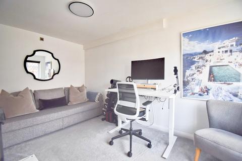 undefined, Regency Gardens, Walton-on-Thames, KT12