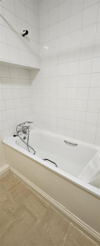 1 old - bath.jpg
