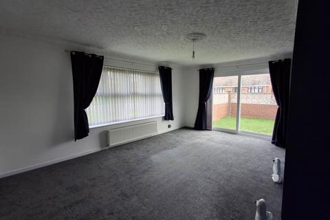 2 bedroom detached bungalow to rent, Spalding Road, Hartlepool