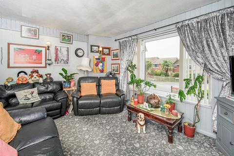 2 bedroom detached bungalow for sale, Pilot Road, Hastings