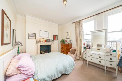 2 bedroom flat to rent, New Kings Road, London SW6