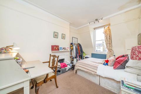 2 bedroom flat to rent, New Kings Road, London SW6