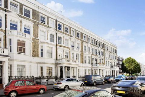 3 bedroom flat to rent, Comeragh Road, London W14