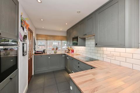 3 bedroom terraced house for sale, Amwell Court, Waltham Abbey