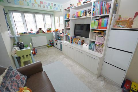 4 bedroom detached house for sale, Holford Way, Luton, Bedfordshire, LU3