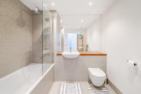 2 bedroom apartment for sale, Eythorne Road, London