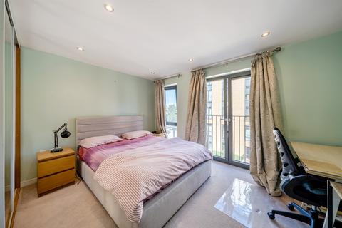 2 bedroom apartment for sale, Eythorne Road, London