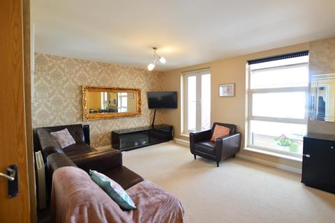 3 bedroom flat for sale, Burlington avenue, Slough