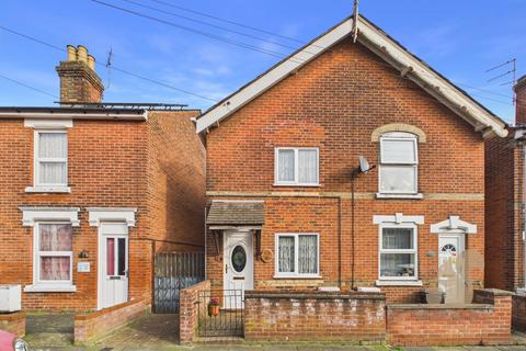 2 bedroom semi-detached house for sale, Canterbury Road, Colchester