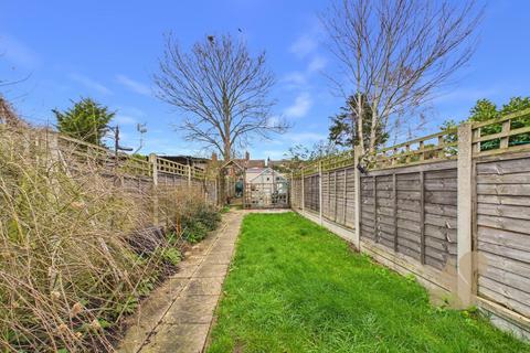 2 bedroom semi-detached house for sale, Canterbury Road, Colchester