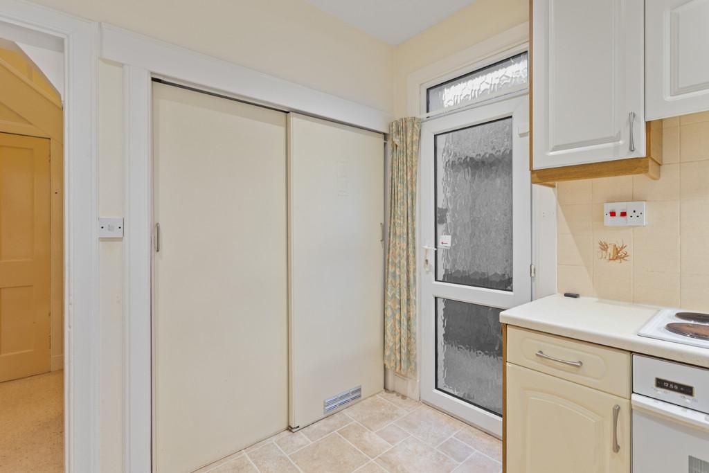 Kitchen of 40 Craigs Crescent