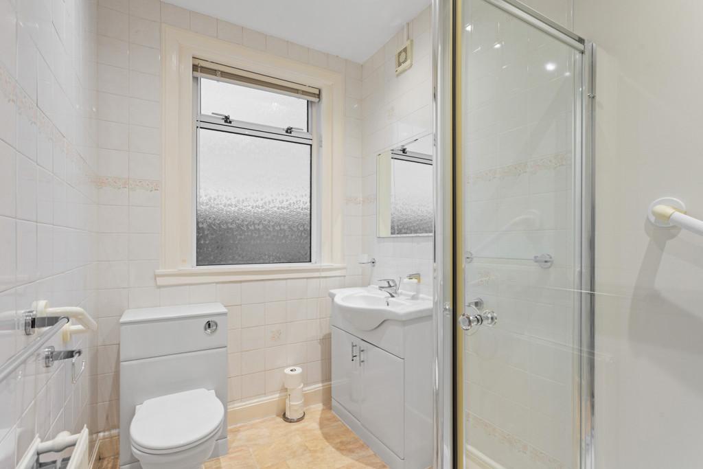 Shower room of 40 Craigs Crescent