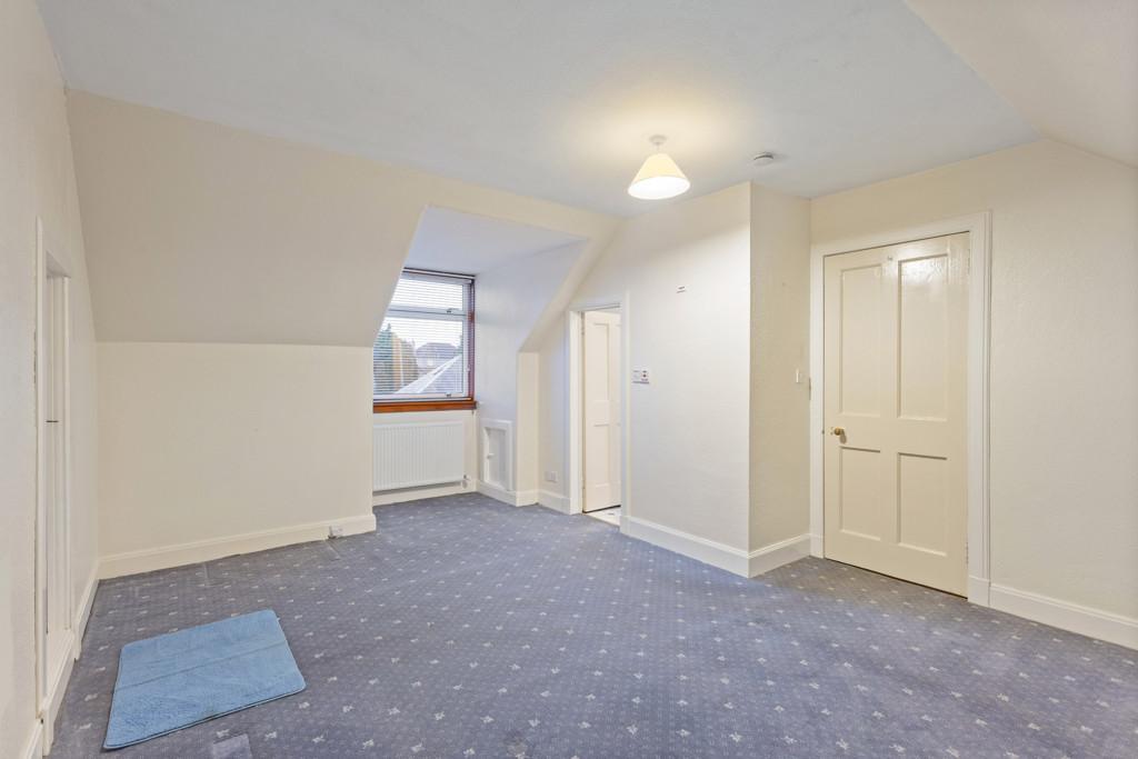 Double bedroom 1 of 40 Craigs Crescent