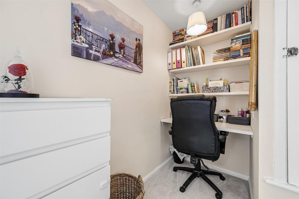 Bedroom One dressing table or desk area.jpg
