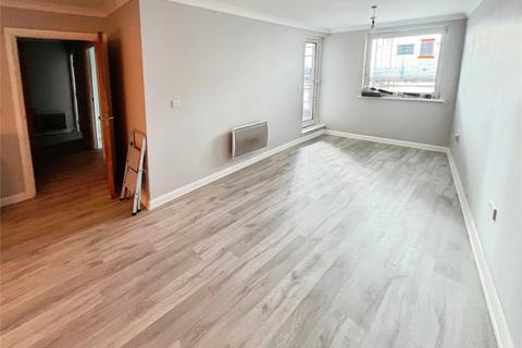 2 bedroom flat to rent, Crown Heights Alencon Link, Hampshire RG21