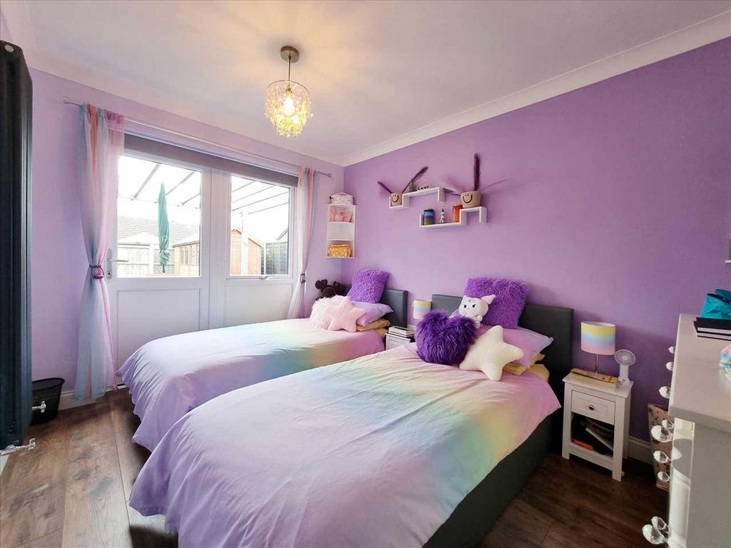 Bedroom 2: