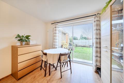 1 bedroom apartment for sale, Closemead Close, Northwood, Middlesex