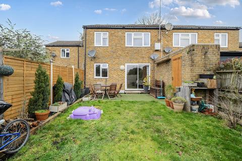 1 bedroom apartment for sale, Closemead Close, Northwood, Middlesex