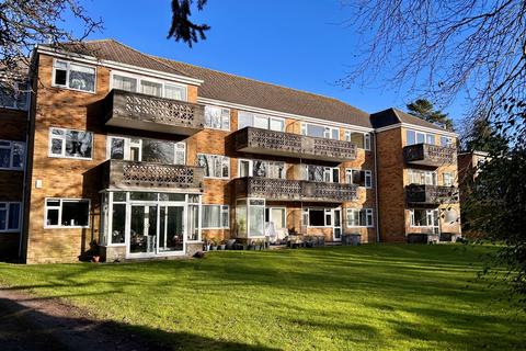 2 bedroom apartment for sale, Portarlington Road, WESTBOURNE, BH4