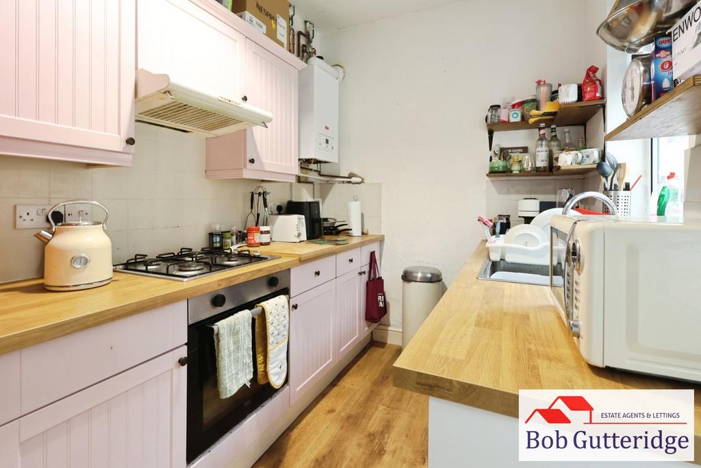 Fitted kitchen