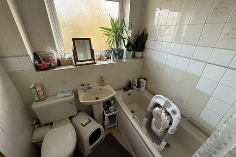 undefined, Longbrooke, Houghton Regis, Dunstable